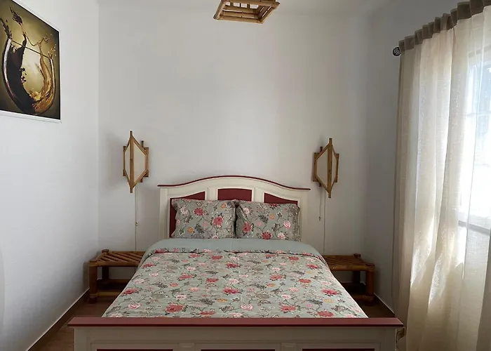 Feriehus Adega Monte Maneta *